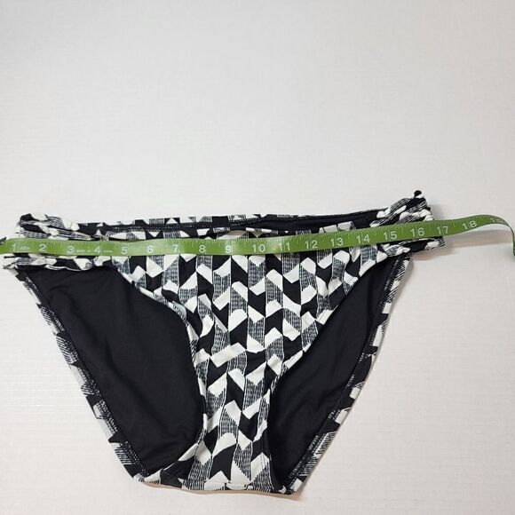 Two Piece Swimsuit / J.C. Penney - Picture 5 of 7